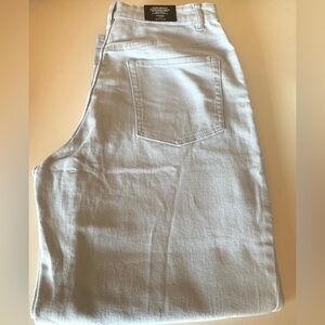 H & M Divided Baby Blue Mom Fit Jeans